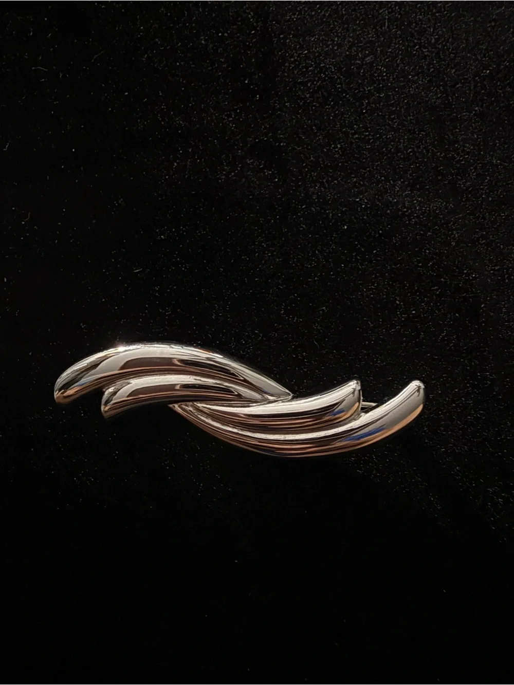 Vintage Monet Silver Tone Abstract Wave Brooch Pin 5.5 cm